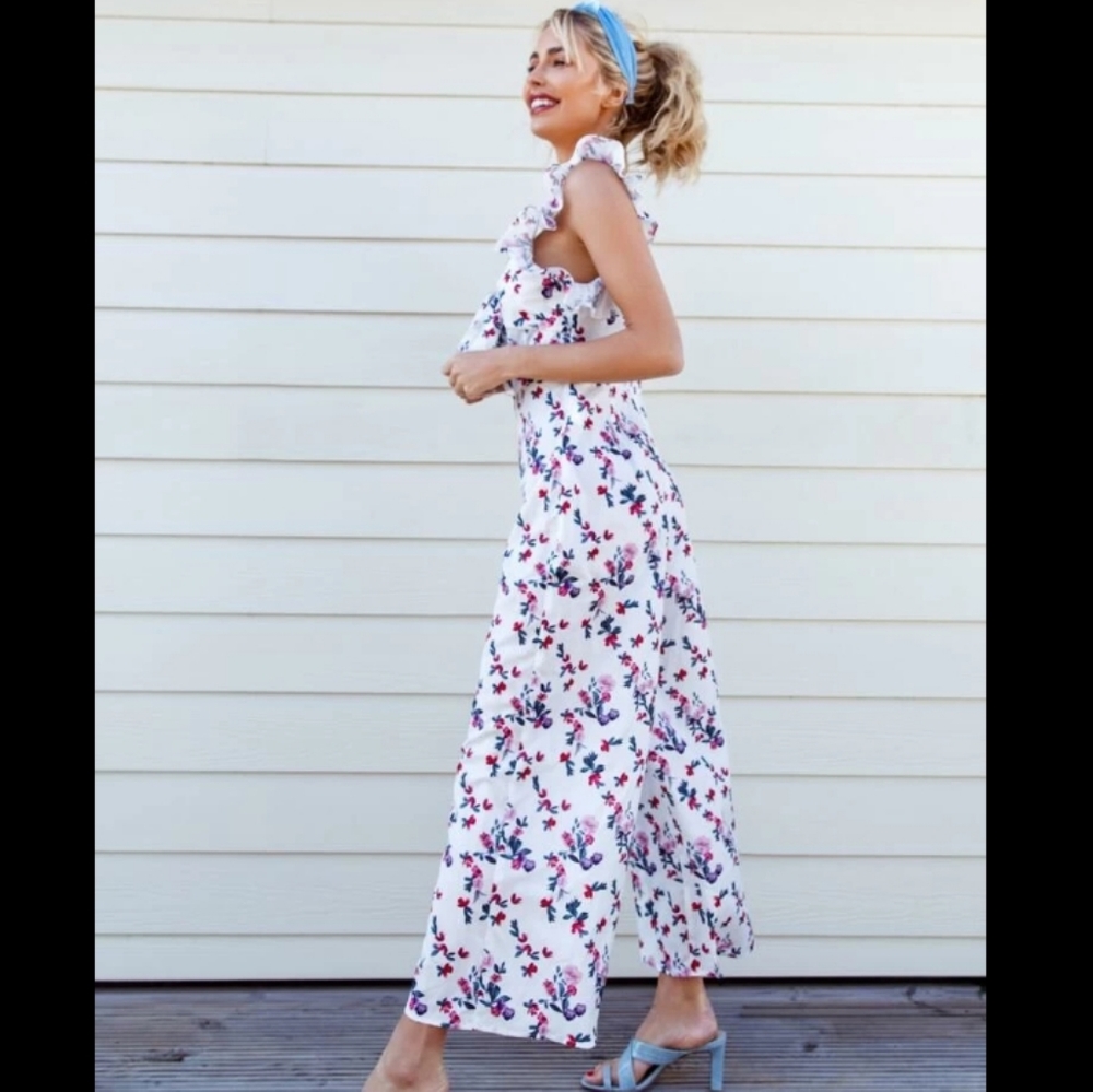 Ruffle Front Knot Wide Leg Capri Floral Jumpsuit - Picture 4 of 8